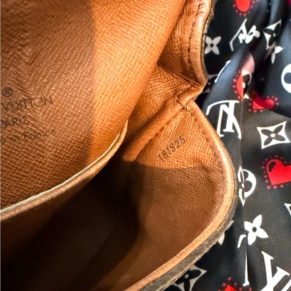 Louis Vuitton Saint Cloud Monogram Leather Brown Crossbody Bag Stamp DateTH1925 - Picture 4 of 16